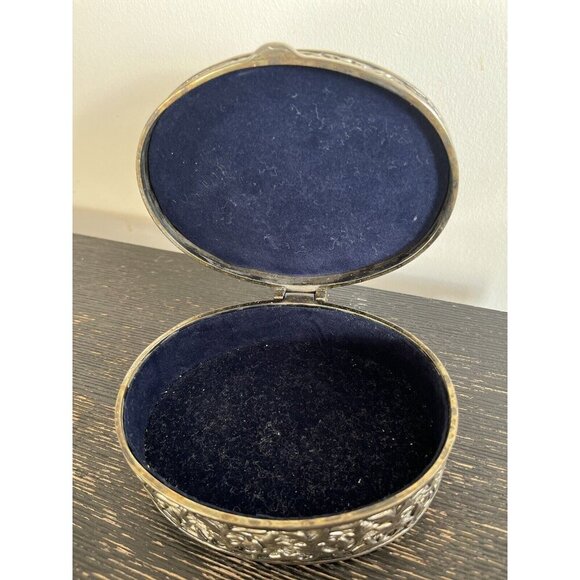 Antique Elegance Silver Trinket Jewelry Box - Picture 7 of 8